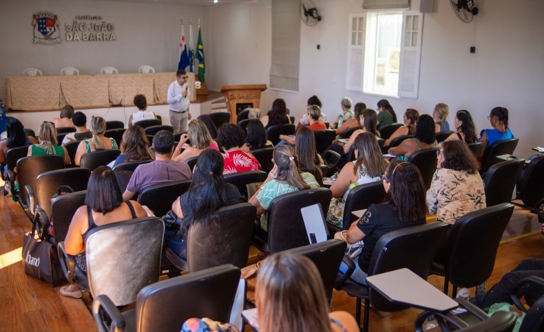 Gestores escolares participam de formação continuada em SJB