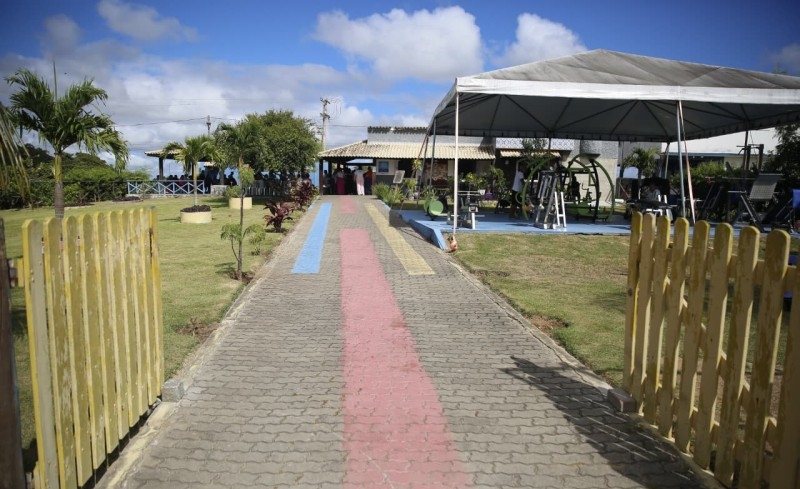 Centro Municipal de Práticas Integrativas adere à campanha Outubro Rosa em SJB