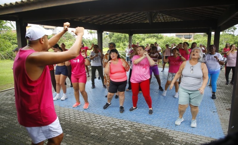Atividades pelo Outubro Rosa realizadas em SJB